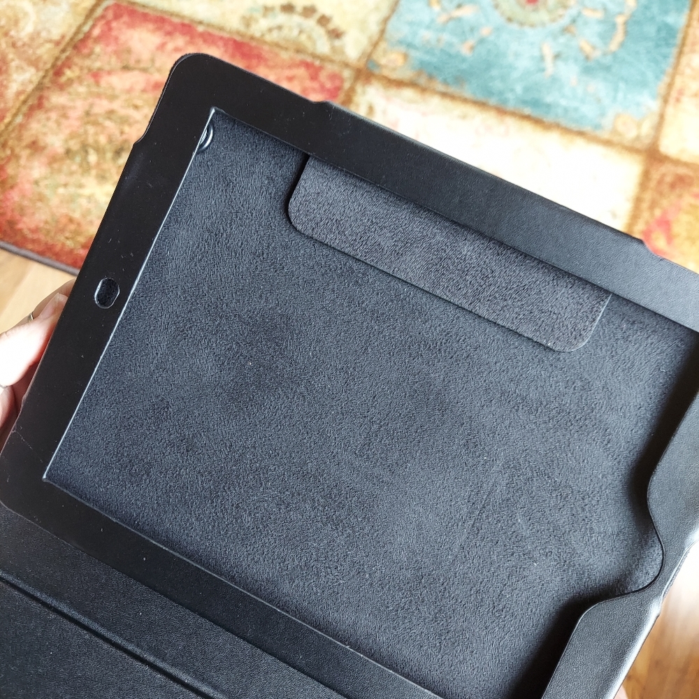 Bluetooth Tablet Keyboard Case - Picture 8 of 12